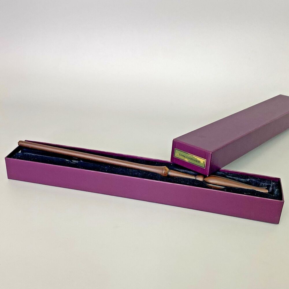 Harry Potter Luna Lovegood Wand Noble Collection Character Edition Box 14”